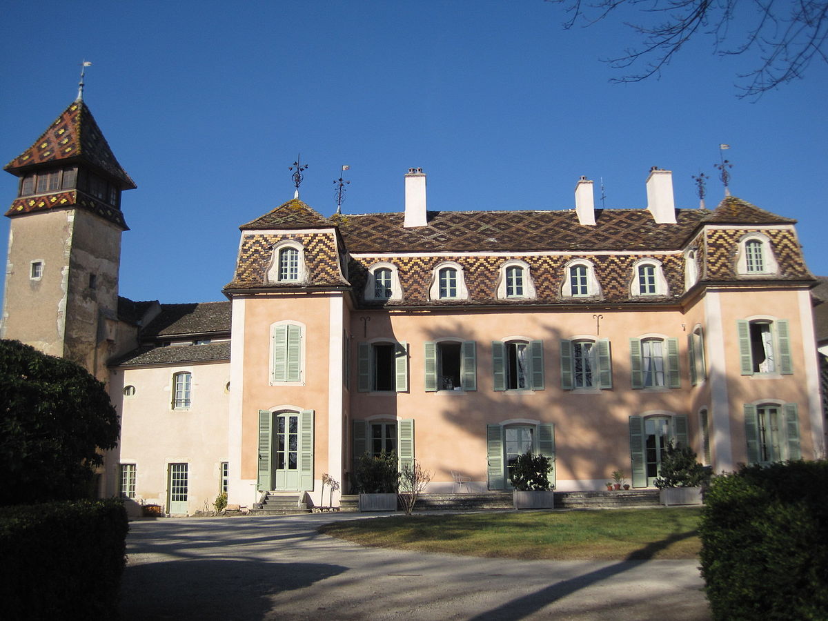Aanzicht van Château de Monthelie in de Bourgogne