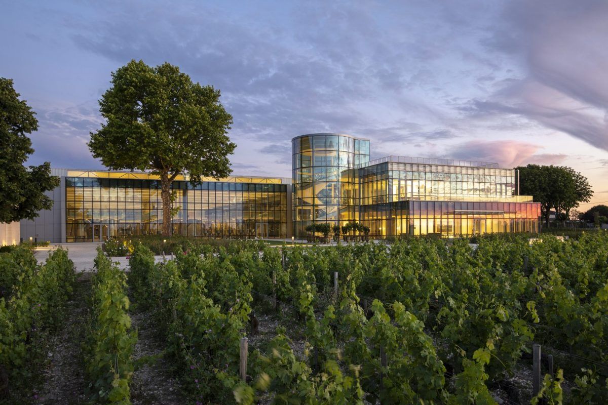 Chateau-lynch-bages1-